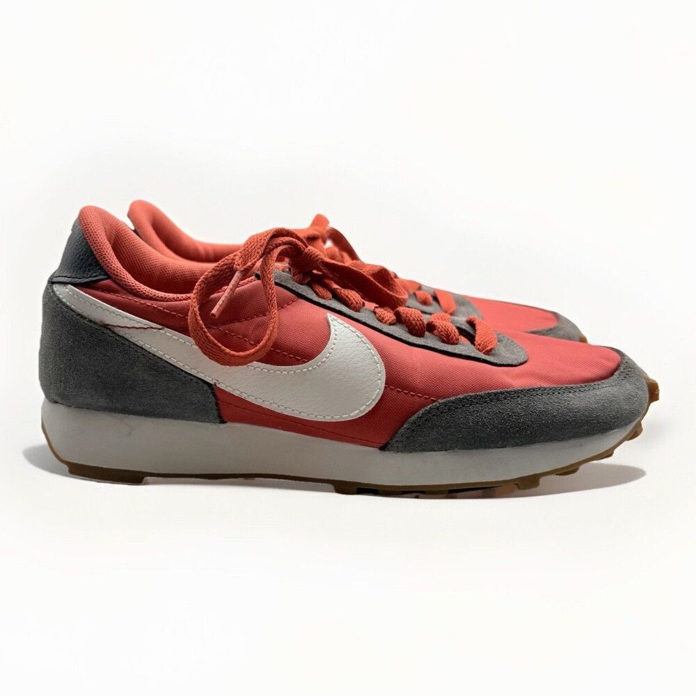Nike DBreak Daybreak Women’s Shoes Size 5, Red (CK2351-002) Sneakers Retro